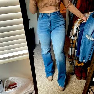 Fashion move high rise bootcut jeans with slit at bottom size 13